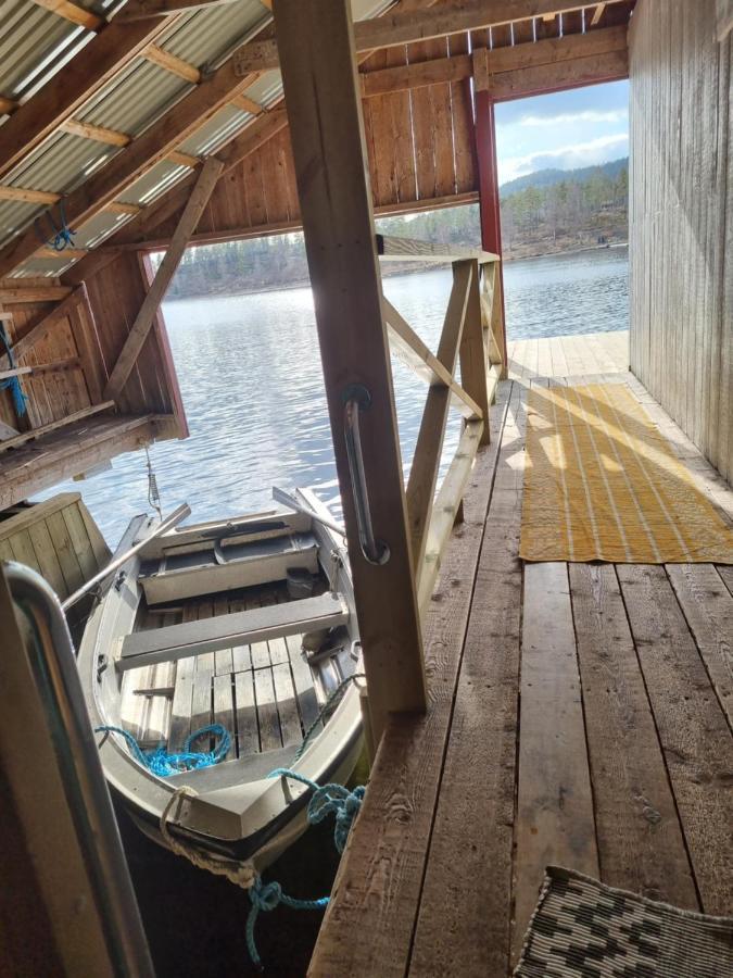 Villa Boathouse à Mjallom Extérieur photo